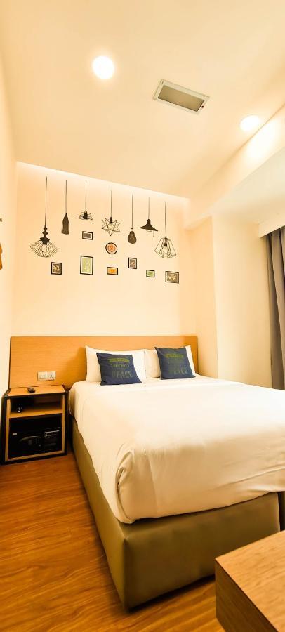 Qlio Hotel Кота Кинабалу Екстериор снимка