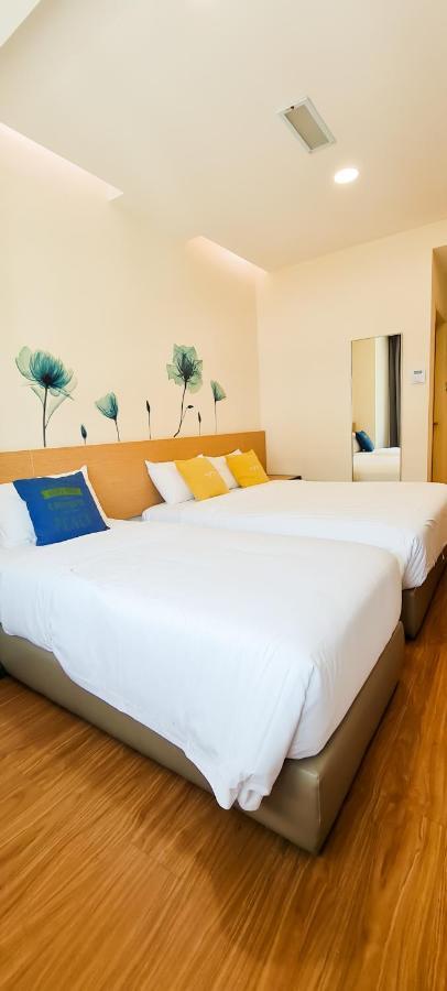 Qlio Hotel Кота Кинабалу Екстериор снимка