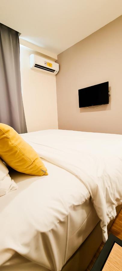 Qlio Hotel Кота Кинабалу Екстериор снимка