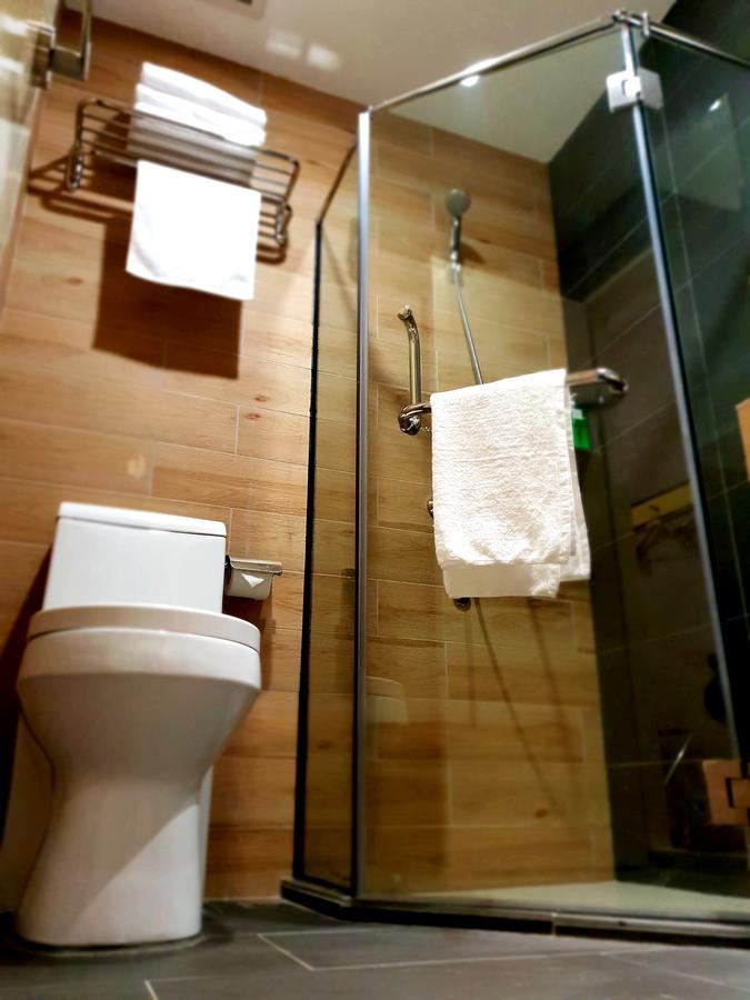 Qlio Hotel Кота Кинабалу Екстериор снимка